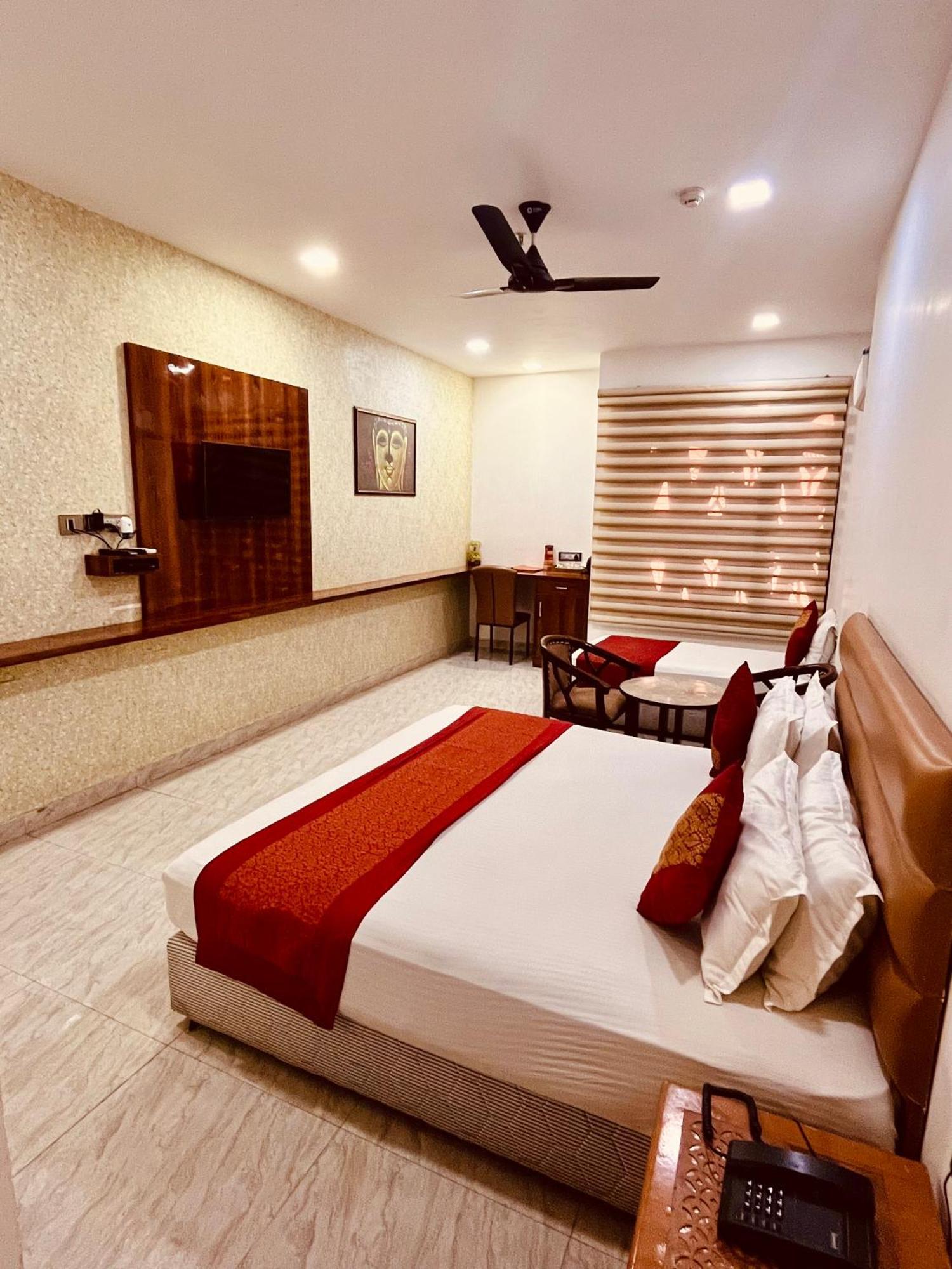 ניו דלהי Amora Rooms Dwarka מראה חיצוני תמונה