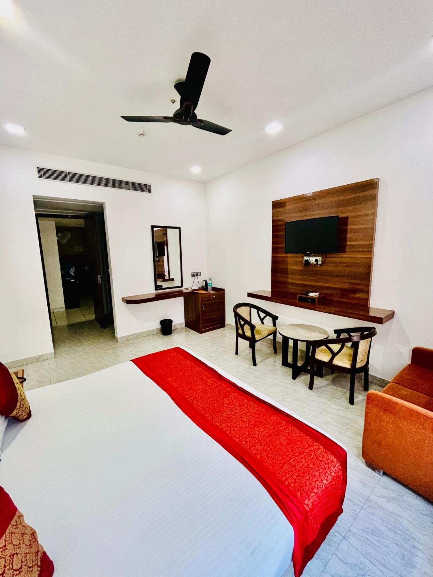 ניו דלהי Amora Rooms Dwarka מראה חיצוני תמונה