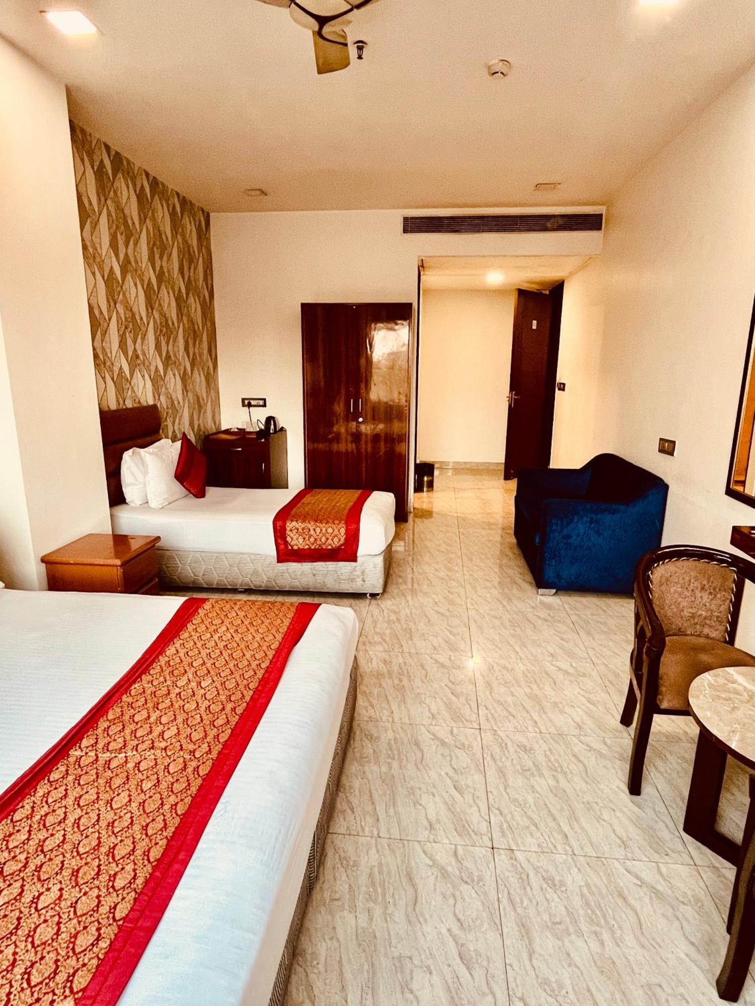ניו דלהי Amora Rooms Dwarka מראה חיצוני תמונה