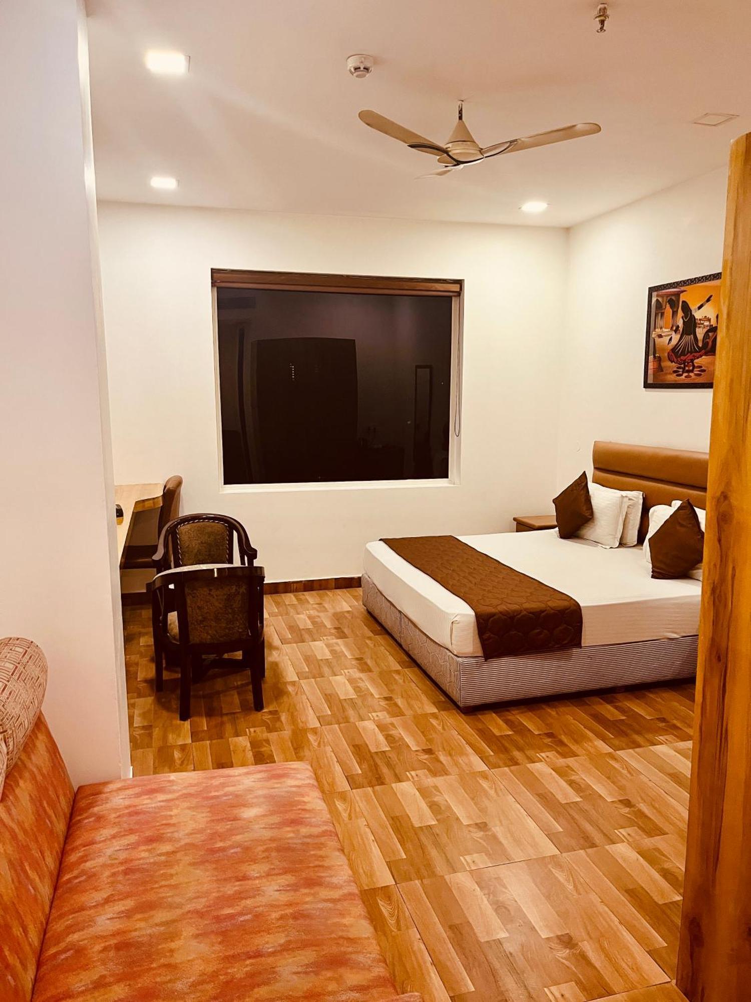 ניו דלהי Amora Rooms Dwarka מראה חיצוני תמונה