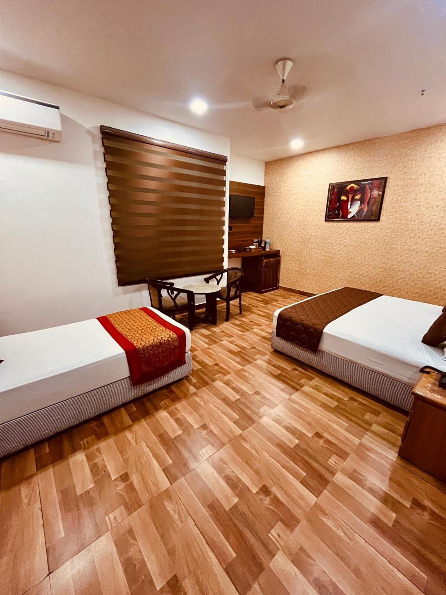 ניו דלהי Amora Rooms Dwarka מראה חיצוני תמונה